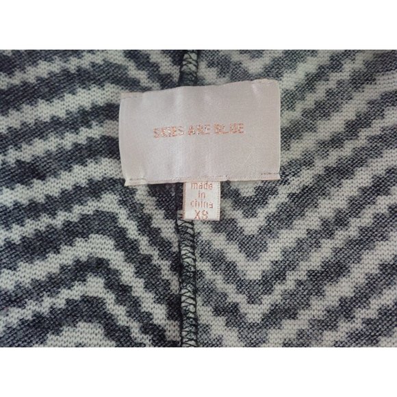 Skies Are Blue XS Long SLeeve Cardigan Black White Acrylic Open Front‎ Casual - Picture 4 of 4